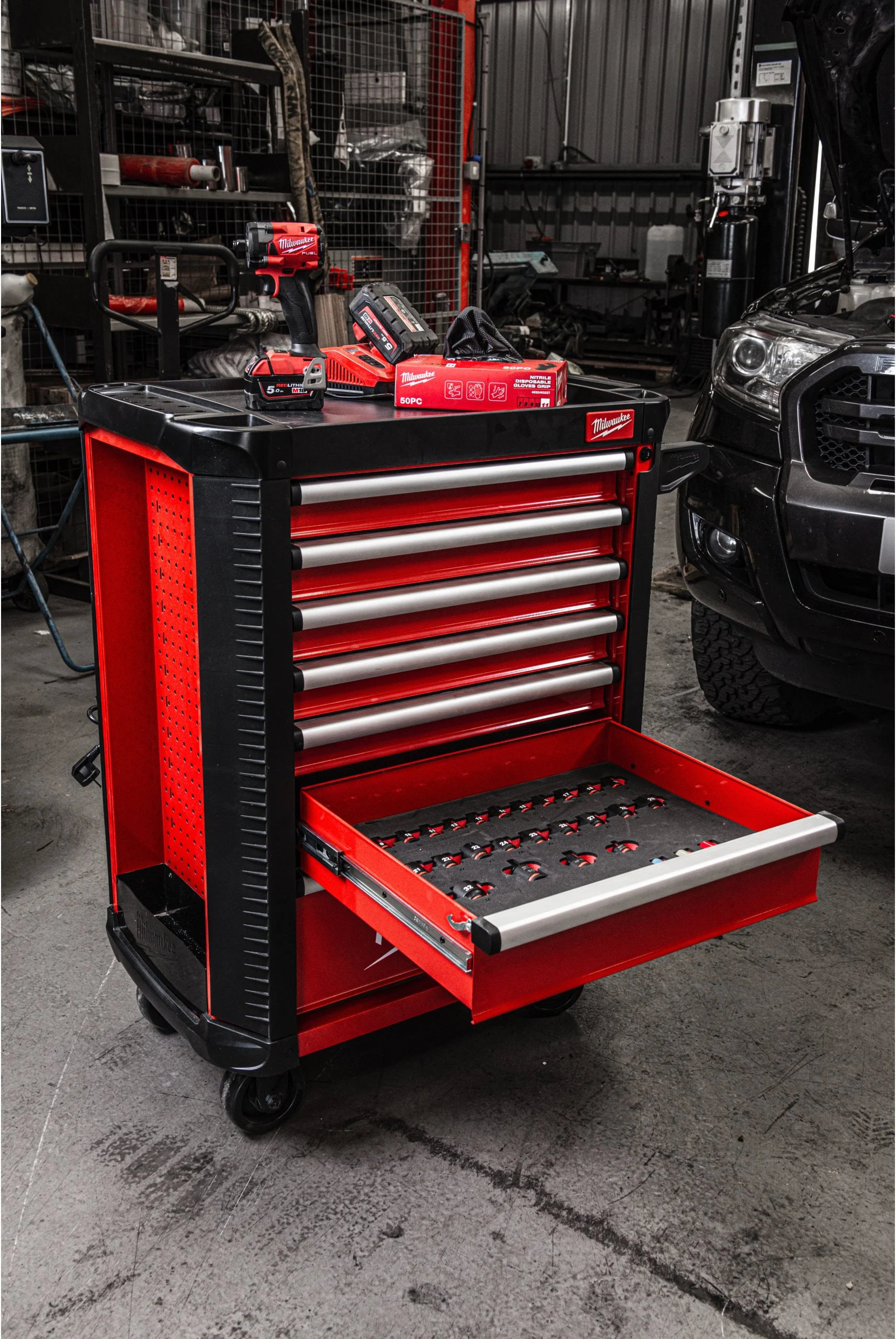 Milwaukee Werkstattwagen Premium Version 78 cm