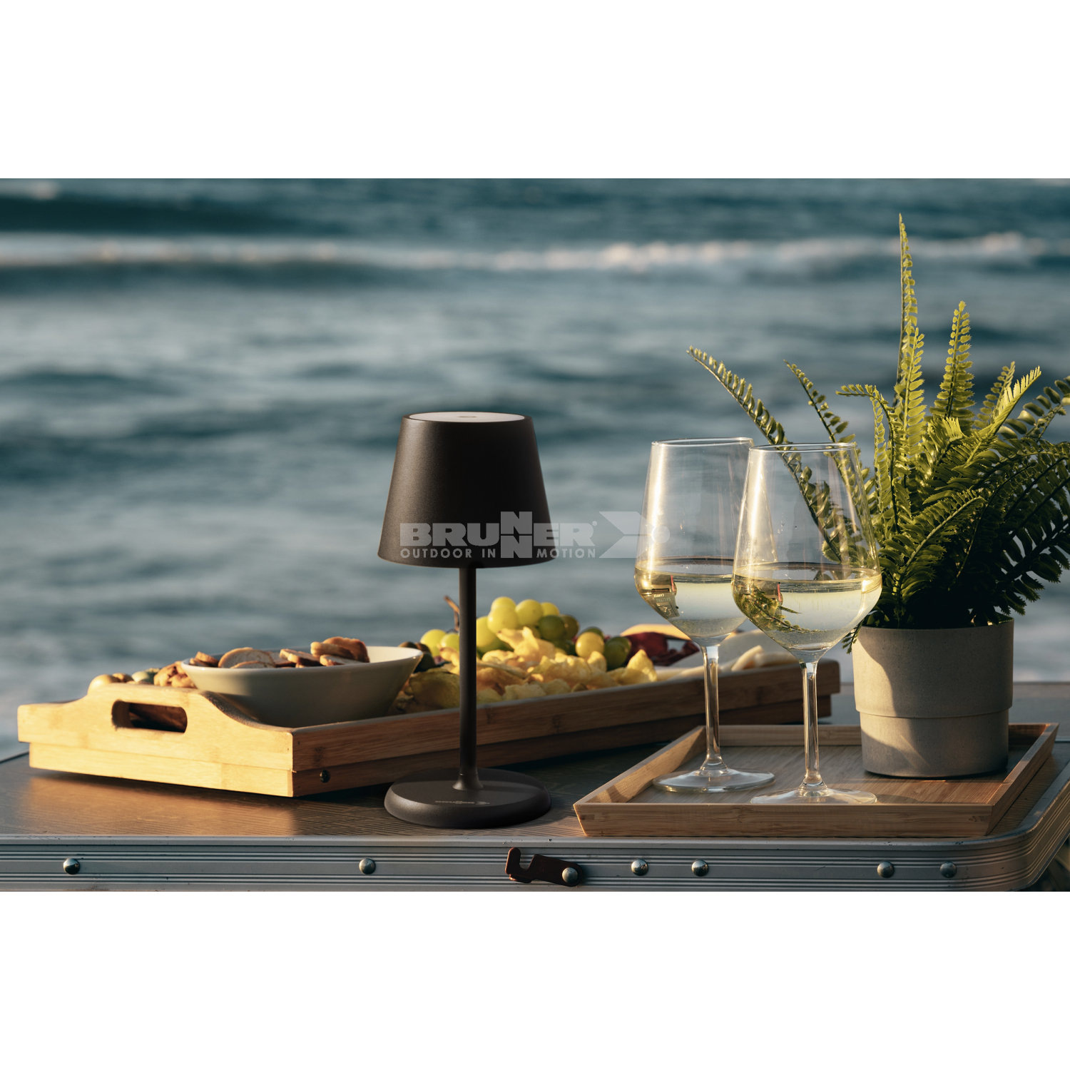 Brunner Tischlampe Lucien LED braun