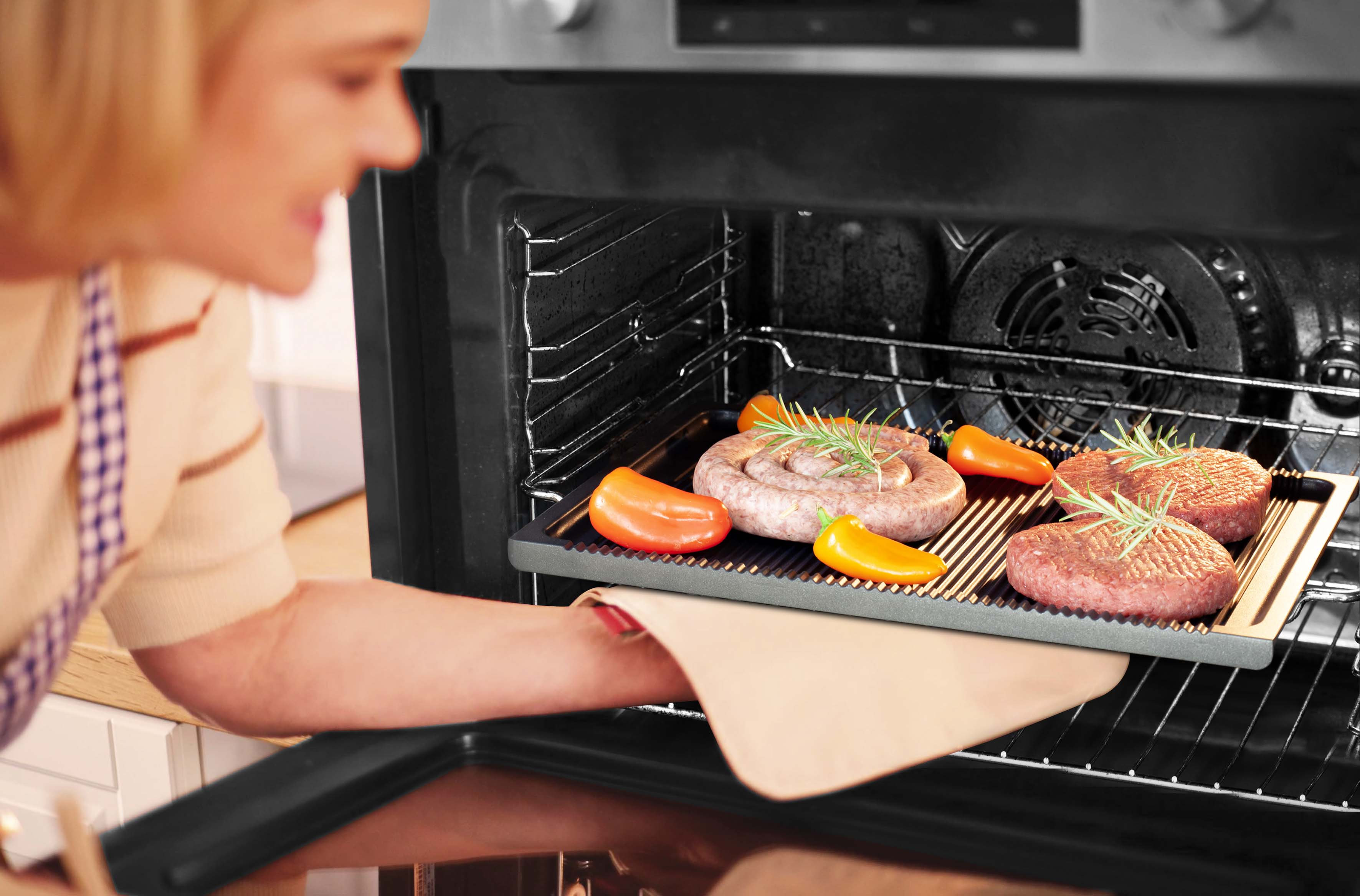 Parker Zweiflamm Gaskocher mit Zündsicherung weiß + Parker Maria R Grillplatte aus Aluminiumguss